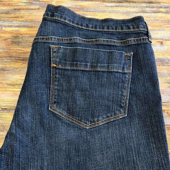 Old Navy The Sweetheart Jeans Straight Leg High Rise Blue Womens Size 18 - Picture 11 of 15